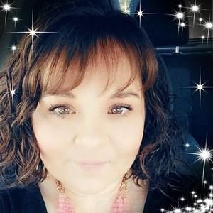 Meet your Posher, Becky